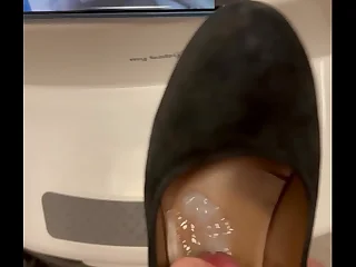 Cum in wife shoes while recognizing footjob video